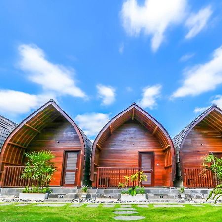 Sekar Arum Riverside Resort Tanah Lot Exterior foto