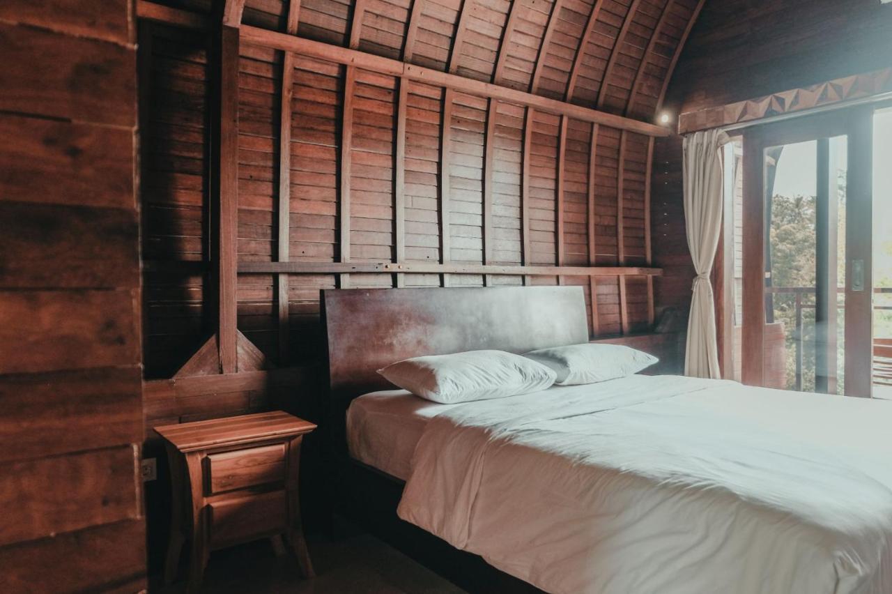 Sekar Arum Riverside Resort Tanah Lot Exterior foto