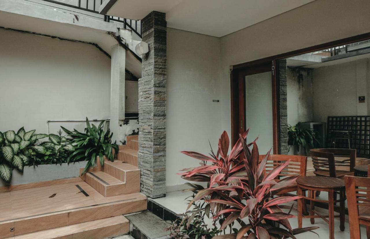 Sekar Arum Riverside Resort Tanah Lot Exterior foto