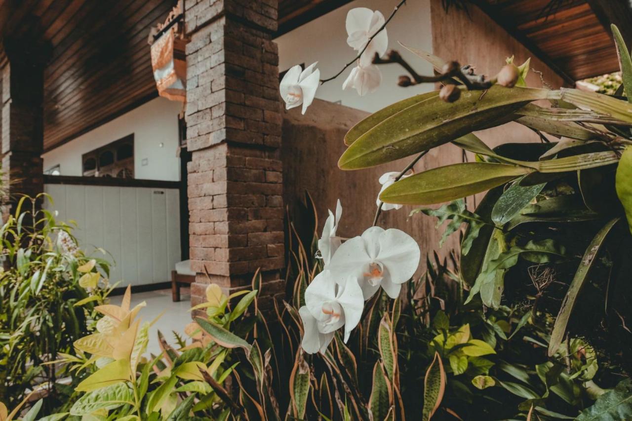 Sekar Arum Riverside Resort Tanah Lot Exterior foto