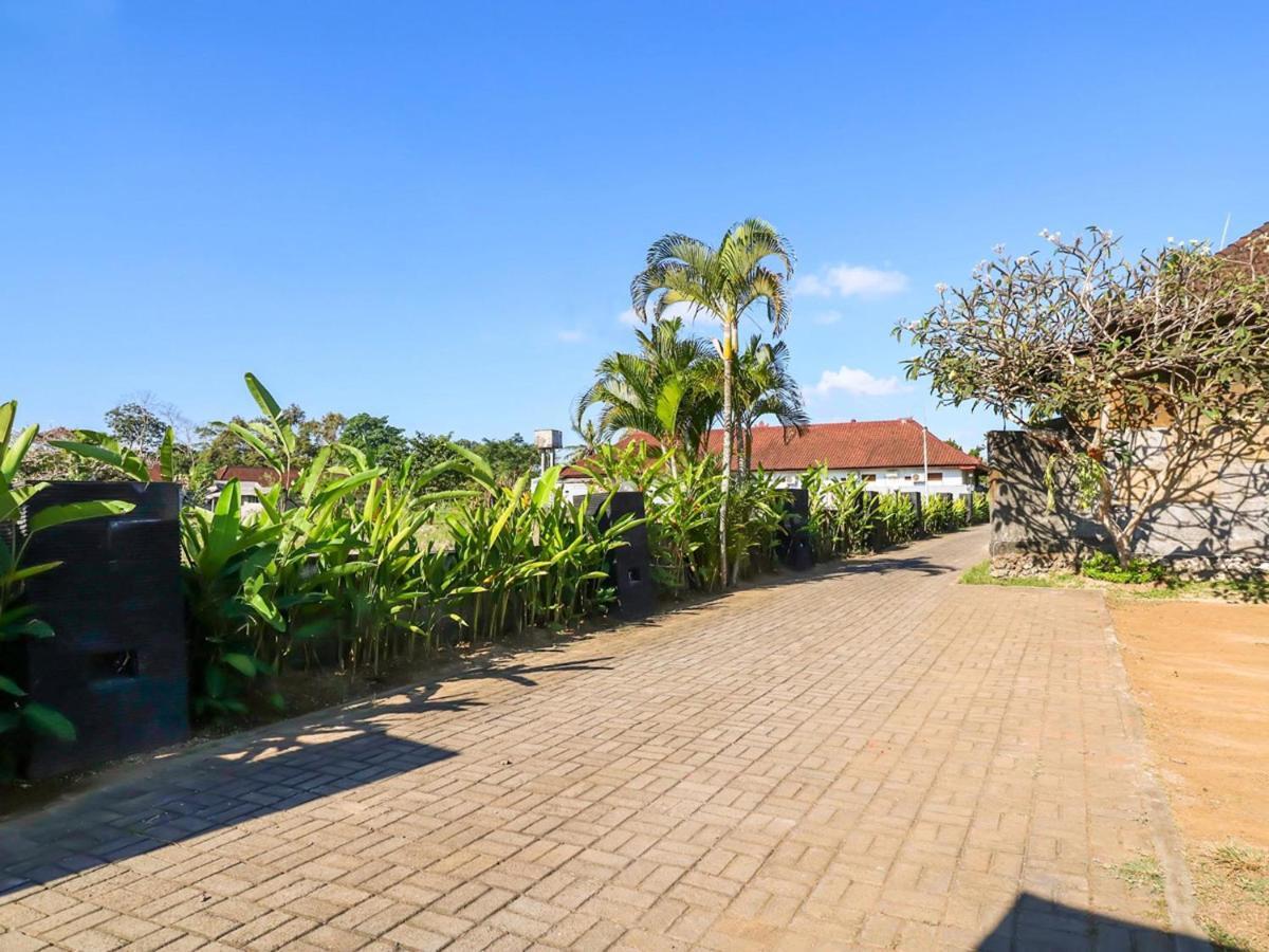 Sekar Arum Riverside Resort Tanah Lot Exterior foto
