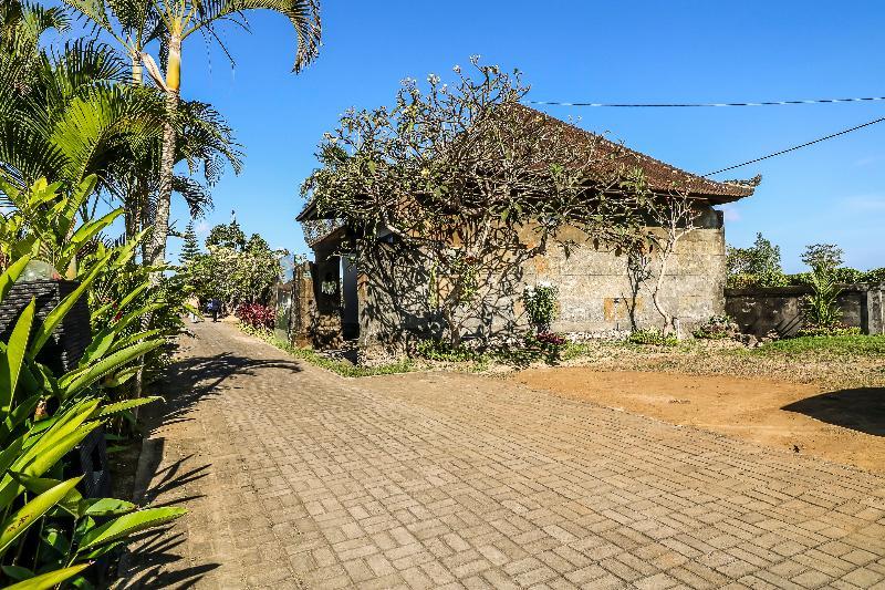 Sekar Arum Riverside Resort Tanah Lot Exterior foto