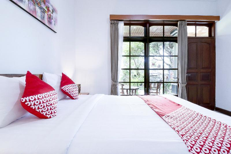 Sekar Arum Riverside Resort Tanah Lot Exterior foto